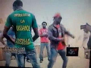 travaillement de la famille bececon sur dj leo