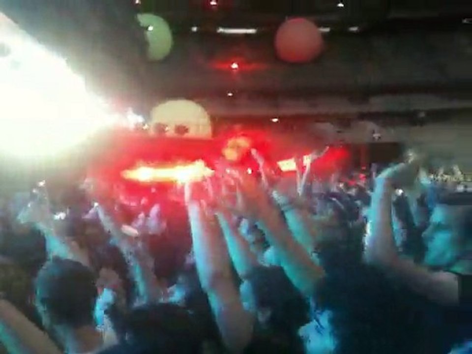 MUSE @ Stade de France 11 juin 2010 - I Belong to You -