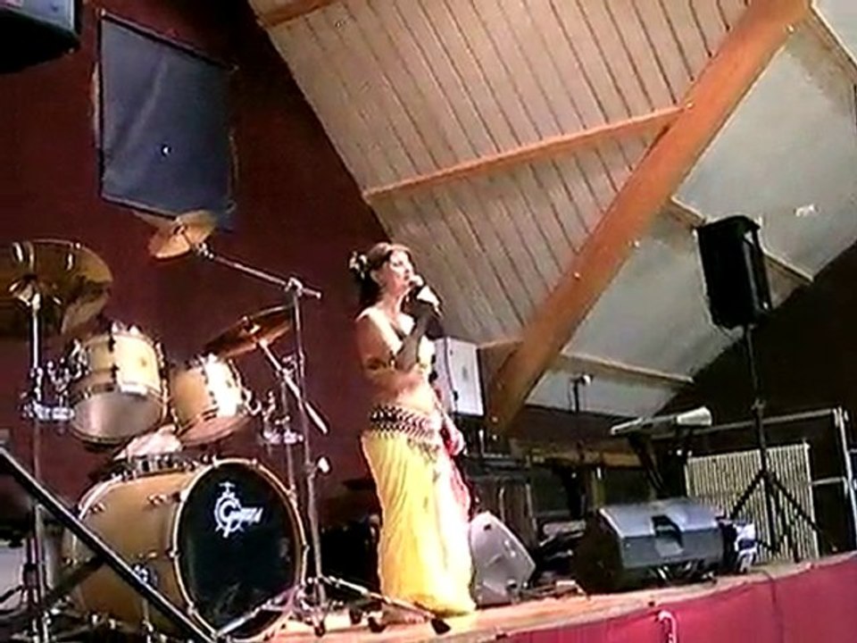 Samia danseuse et chanteuse (Le Mans et Périgueux)