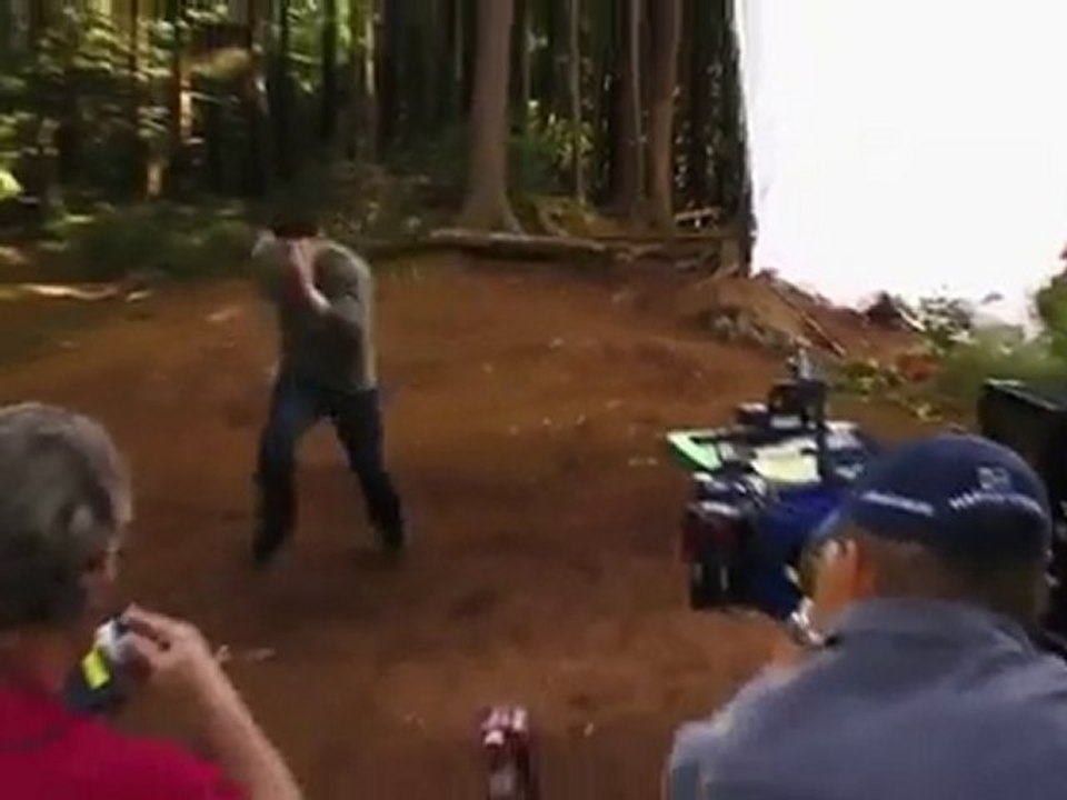 Twilight: Eclipse: Behind The Scenes Army Featurette