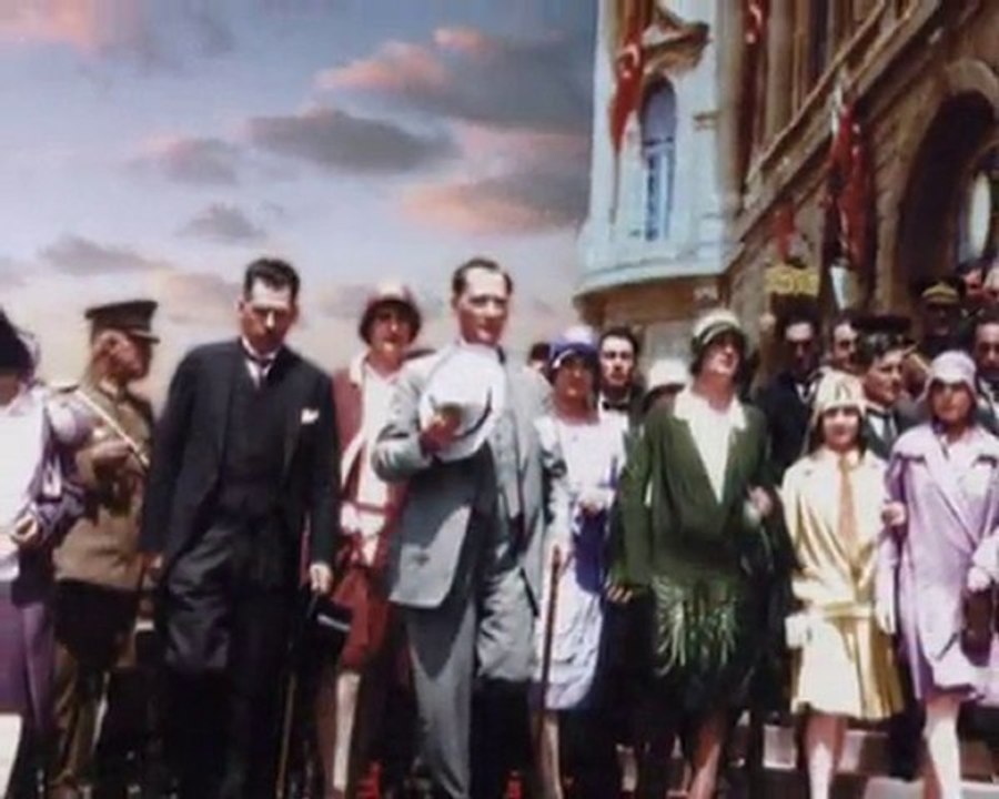 Sarı Saçlı Mavi Gözlüm