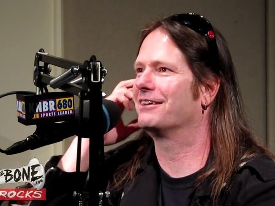 Gary Holt 05-07-2010 Pt9 (Playing live)