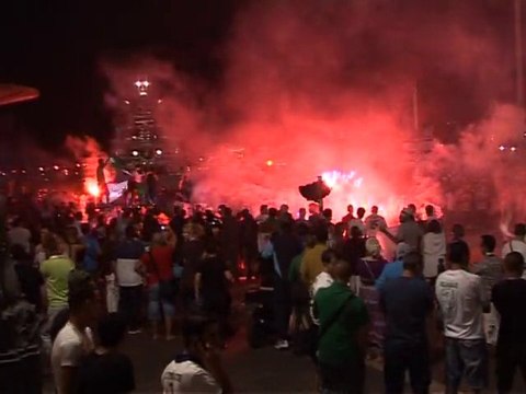 Football: Algerians celebrate 0-0 draw with England