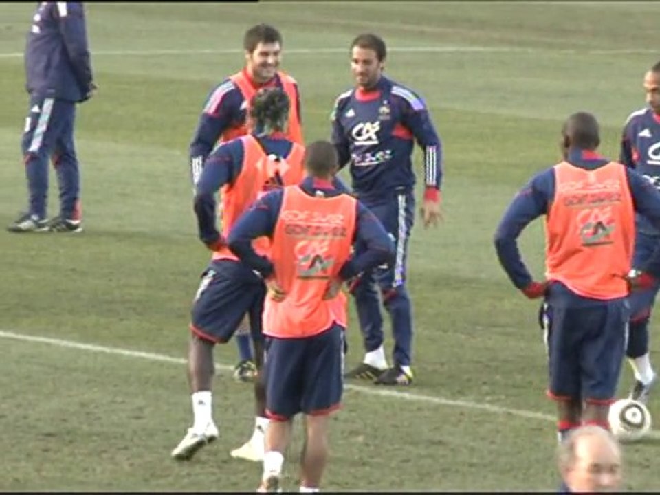 Football: Anelka denies foul-mouthed tirade at coach