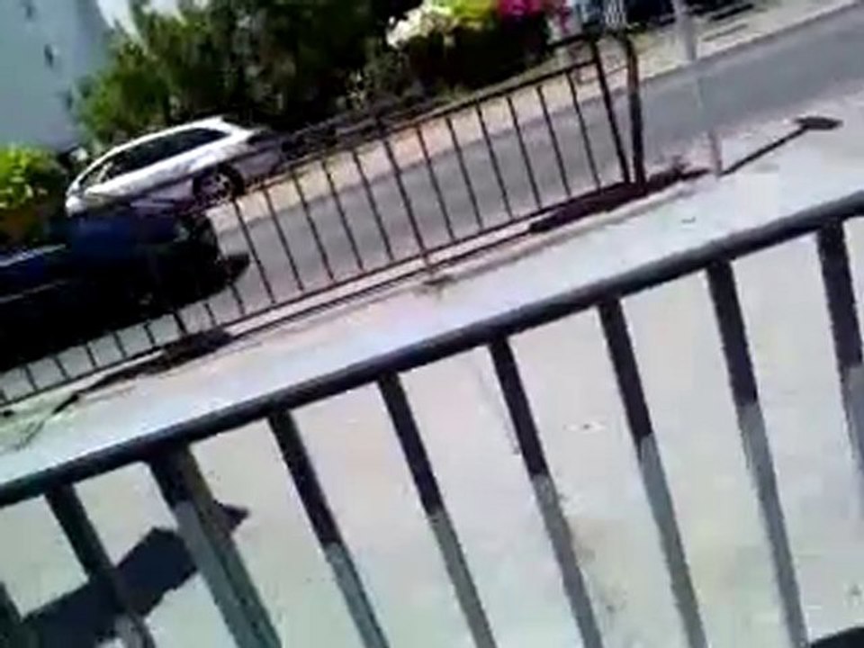 V180610_14.200001