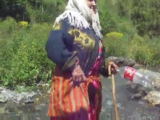 YEMMA- MA MERE- UNE FEMME KABYLE