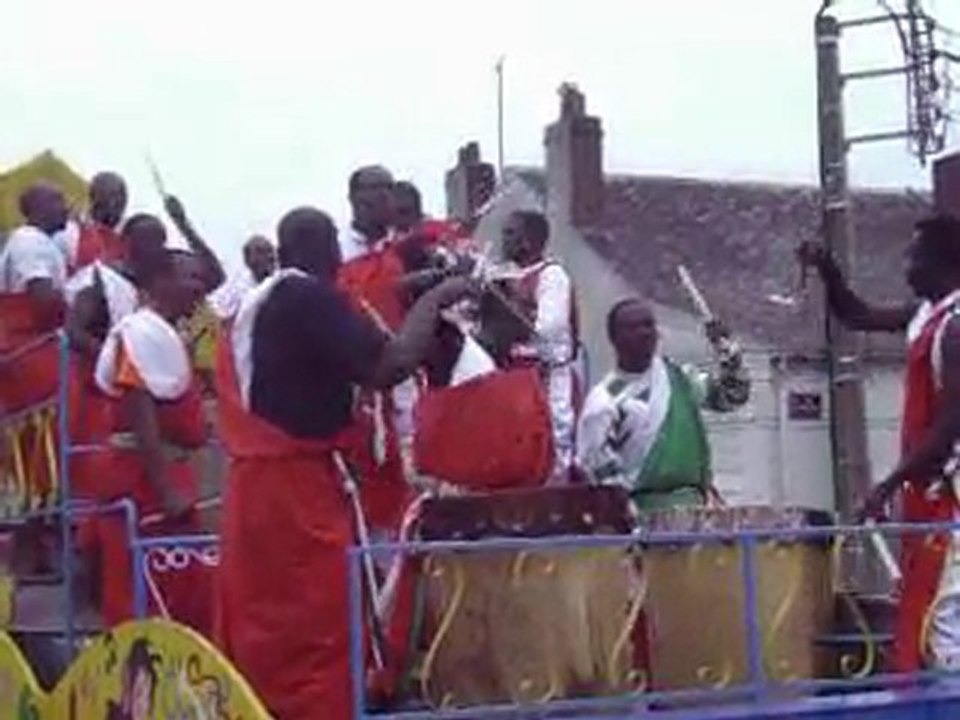 MAJORETTES DE BUSIGNY CARNAVAL à CAUDRY 2010