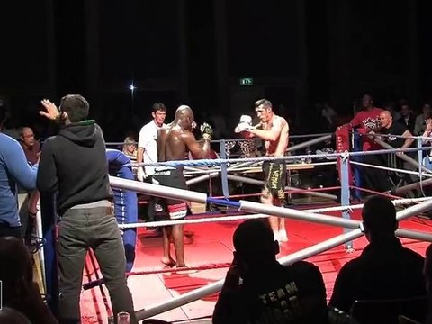 Combat Free Fight Tresor Dosantos Strasbourg Kehl