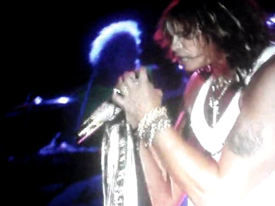 Aerosmith - Cryin' (Live in Greece, (21/6/09)