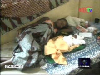 Le représentant du FNUAP rend visite aux réfugiés de la RDC