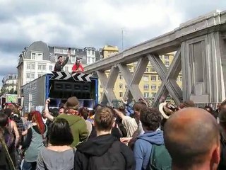 Free Parade - 2010-tekno 2 Char Specimen-Artn'ak