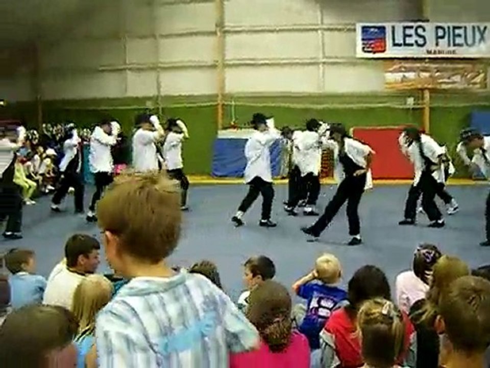 Danse M. JACKSON gala 2010