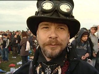 A clear Summer Solstice at Stonehenge