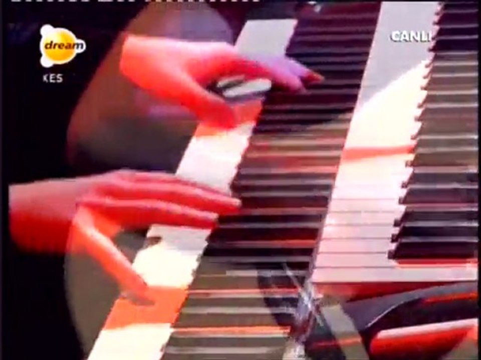 TNK Yine Yazı Bekleriz Yuxexes Canlı Performans