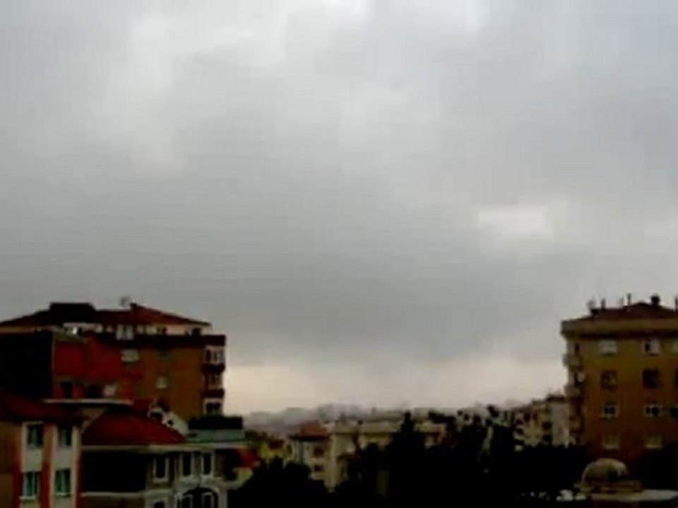 Yanımda çakan Şimşek :) Alveolar lightning in my hand :)