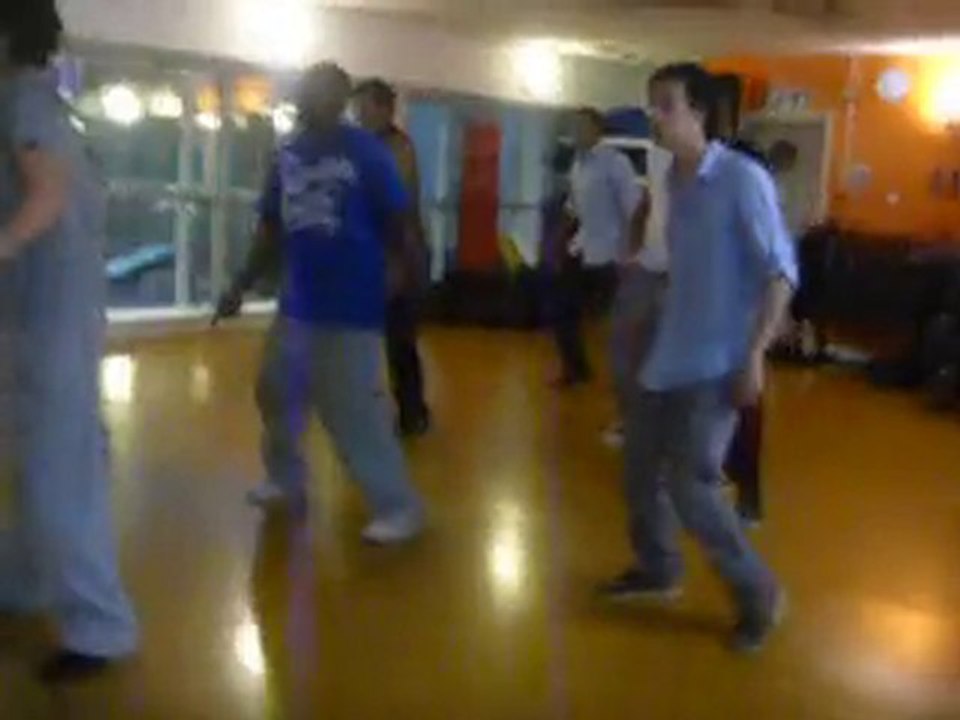 UK Popping Champion 2010 - Jutsu (new class)