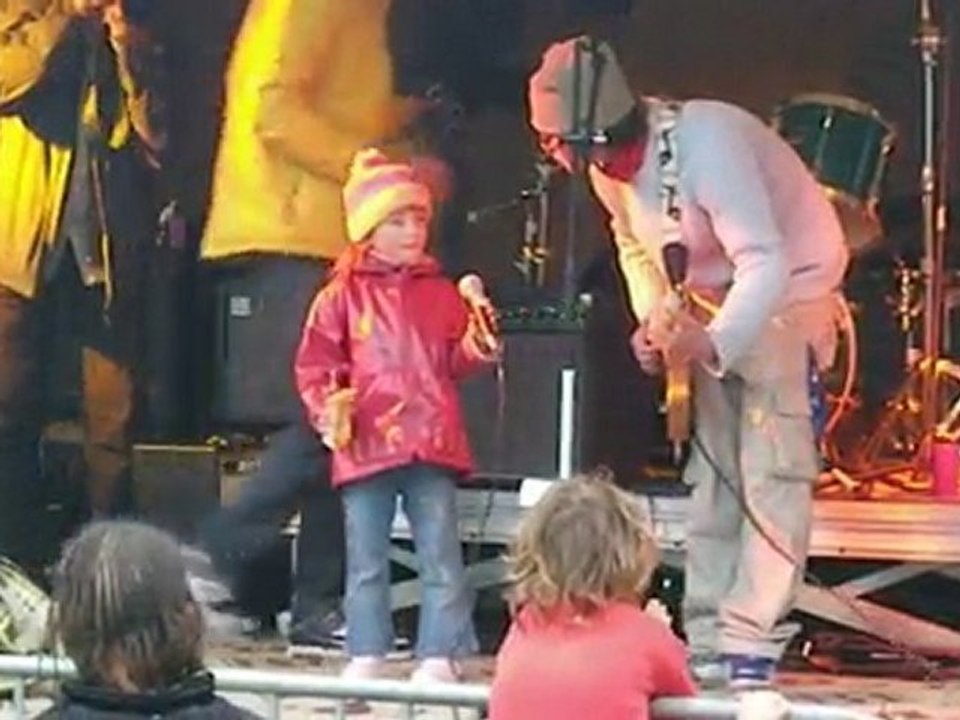 Milla chante