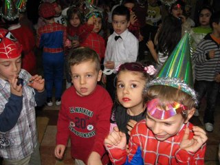 HASAN ŞADOĞLU 2010 ANA SINIFI YIL SONU RESİMLERİ