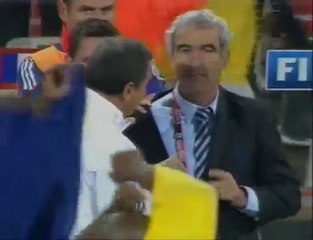 DOMENECH REFUSE DE SERRER LA MAIN DE PARREIRA