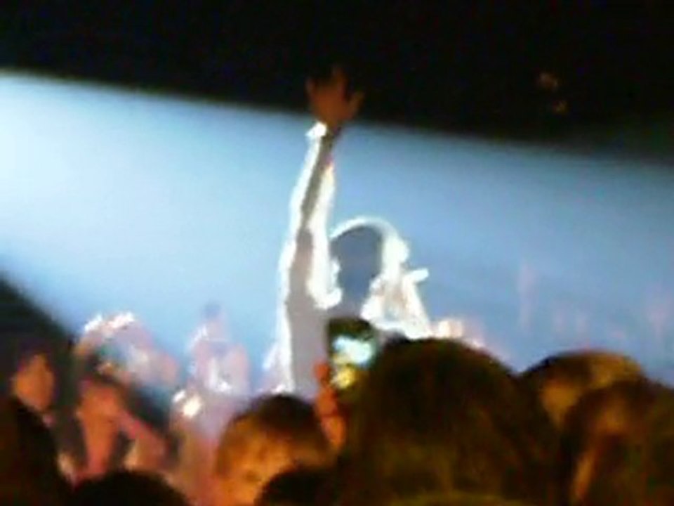 Enrique Iglesias A Disneyland Paris le 19 juin 2010