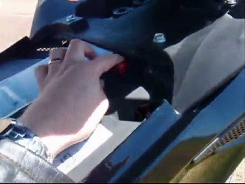 How to access the storage under the CanAm Spyder backrest