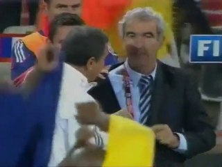 Domenech refuse de serrer la main de Parreira