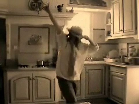 parodie mickael jackson chanson smooth criminal ( francais)