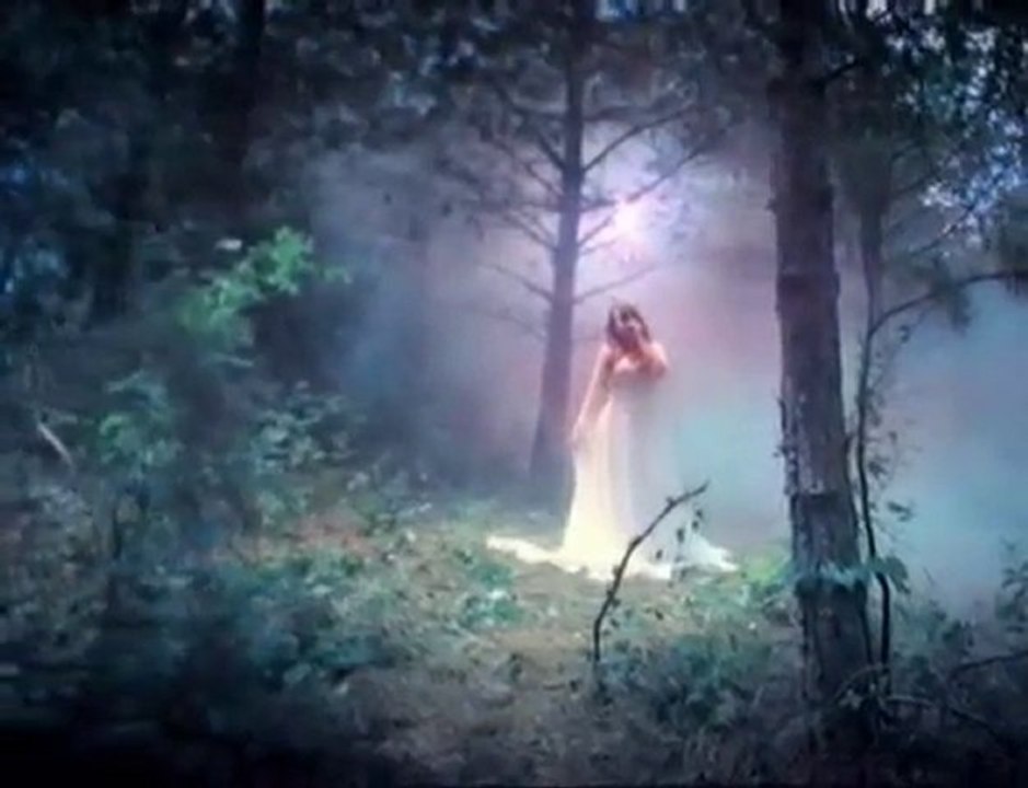 Funda Arar - Geceler HQ