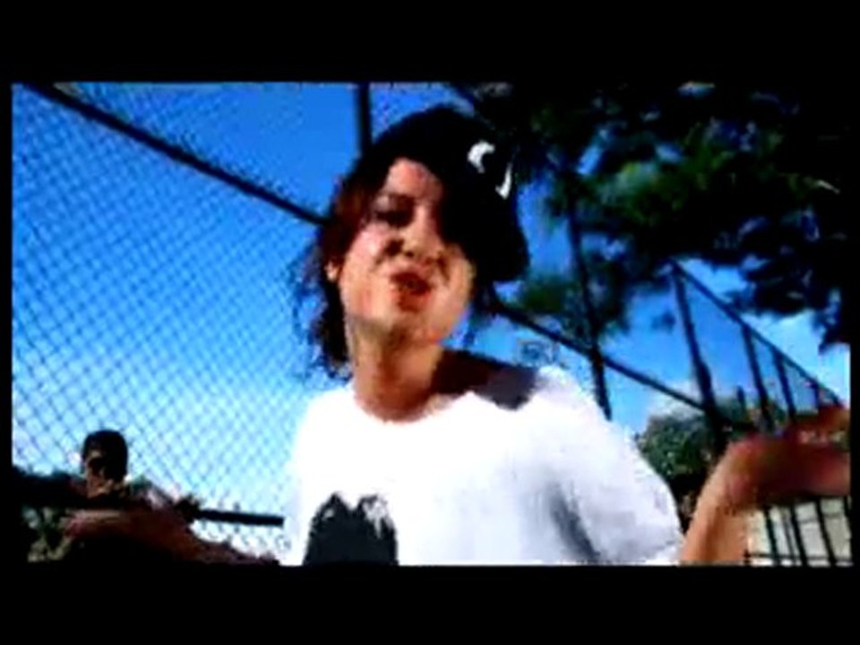 Ayse özyılmazel-istanbulun kızları 2010 yeni klip