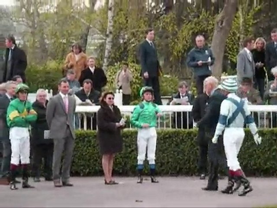 Longchamp11042010_0001