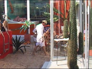 David reprend Flo en 2 prises !