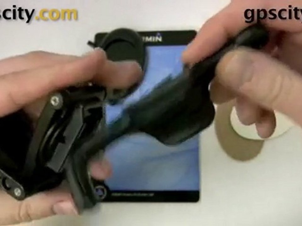 Garmin GPSMap 60 Series Automotive Dash Mount @ GPSCity 010-