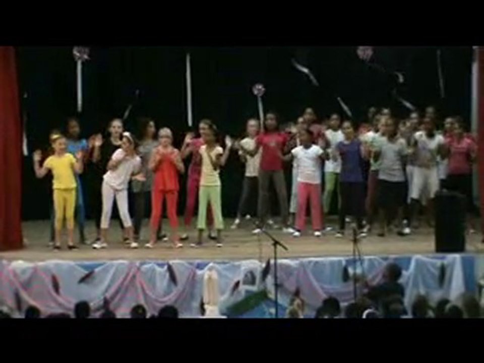 FETE DE FIN D'ANNEE DU COUVENT - 19 JUIN 2010 - CM2- 2