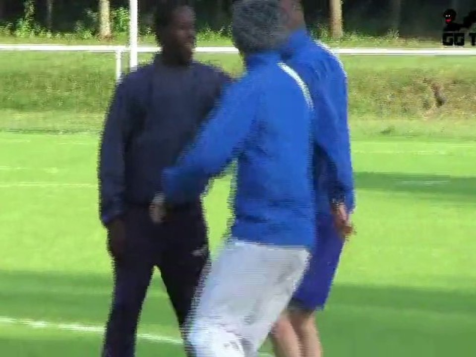 EXCLU : LES BLEUS A LA WORLD CUP (GHETTO GAG PROD)