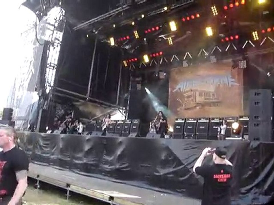 Hellfest 2010 - Airbourne - Blonde, Bad And Beautiful