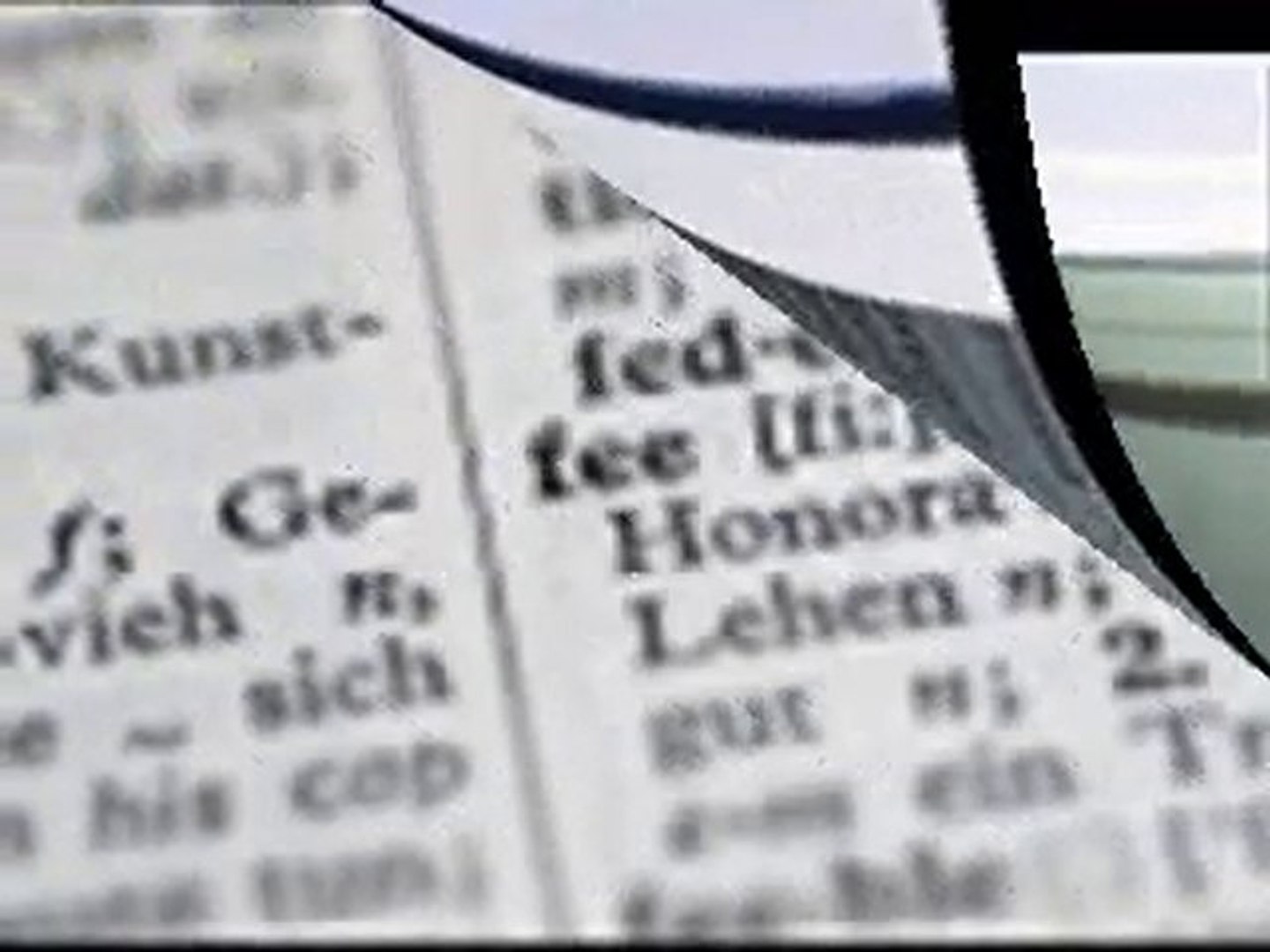 ⁣Excellent Translation Workplace