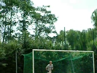 moi et mes potes en train de faire un foot