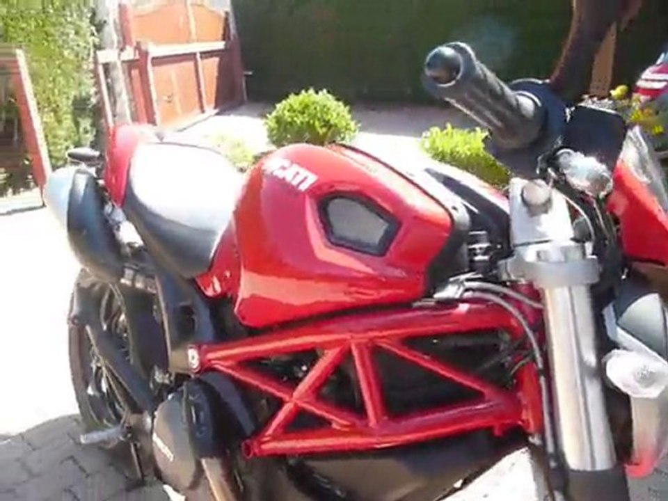 Ducati Monster 796 RED ABS