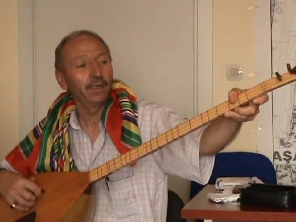 Aşık Selahattin Kazanoğlu - Aşık Garipten