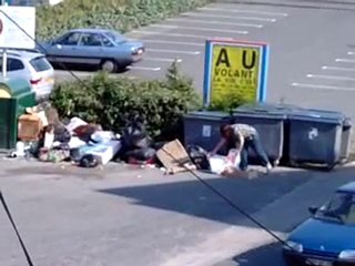 Saint Pol de Leon : dépôt d'ordures au quotidien..