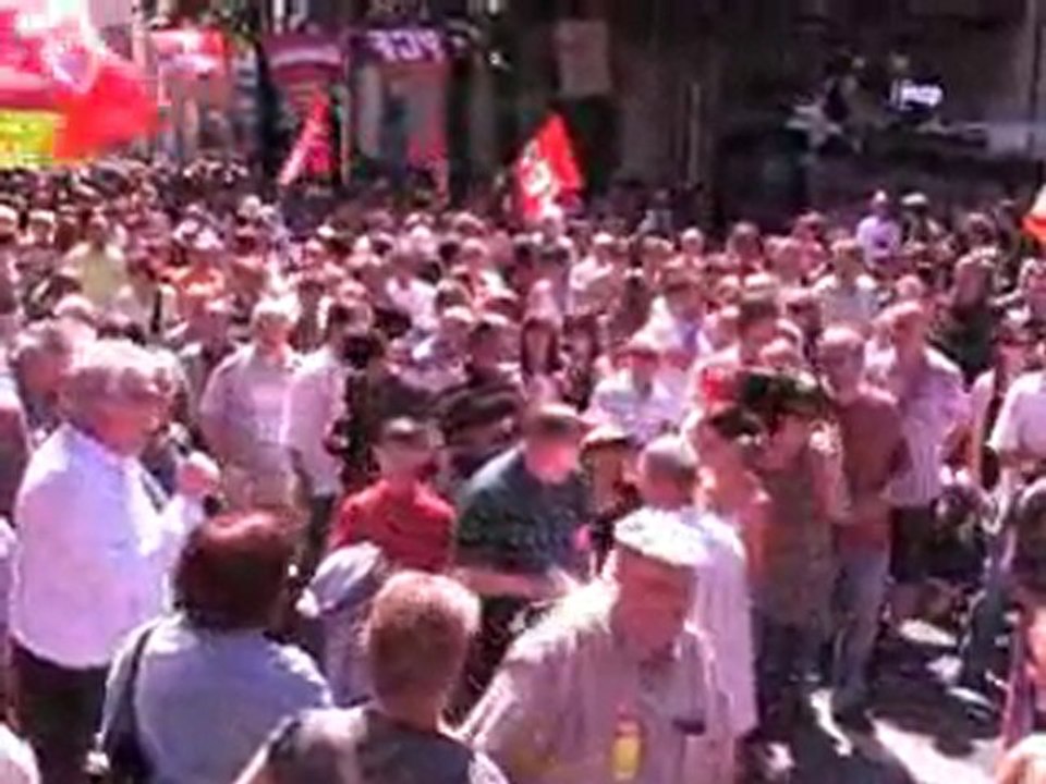 MANIFESTATION POUR LA RETRAITE A 60 ANS