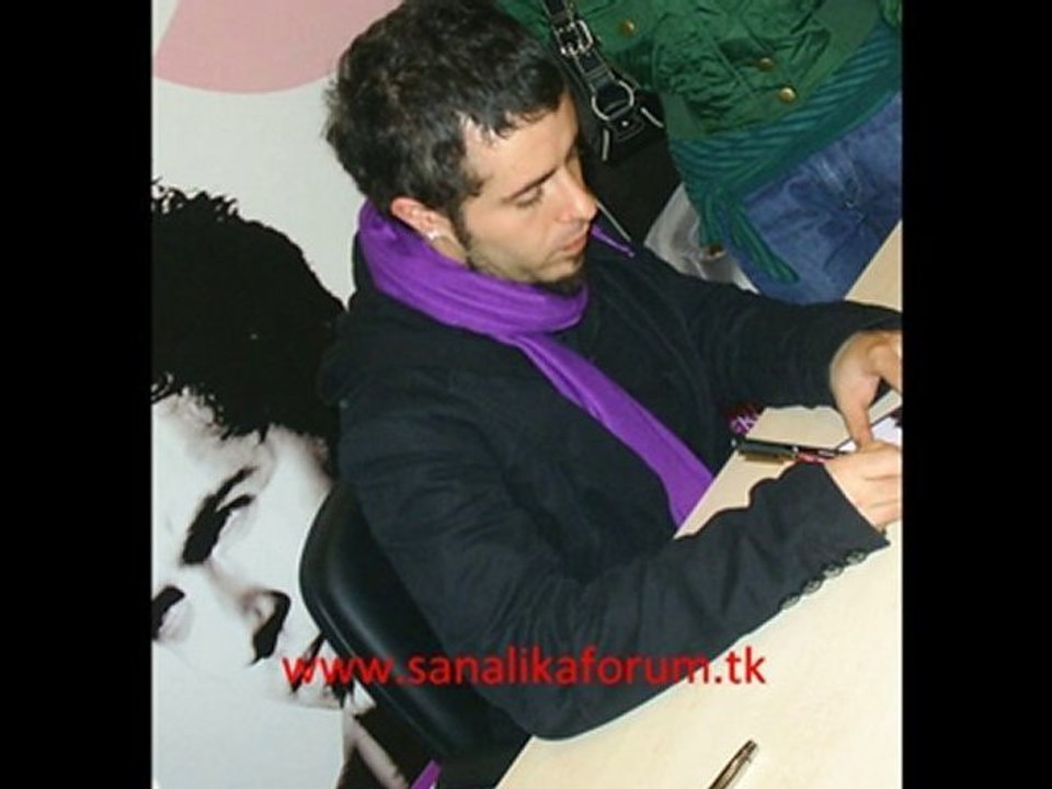 Tam 4 Yıl Olmuş Dün ( Kağıt Evler )