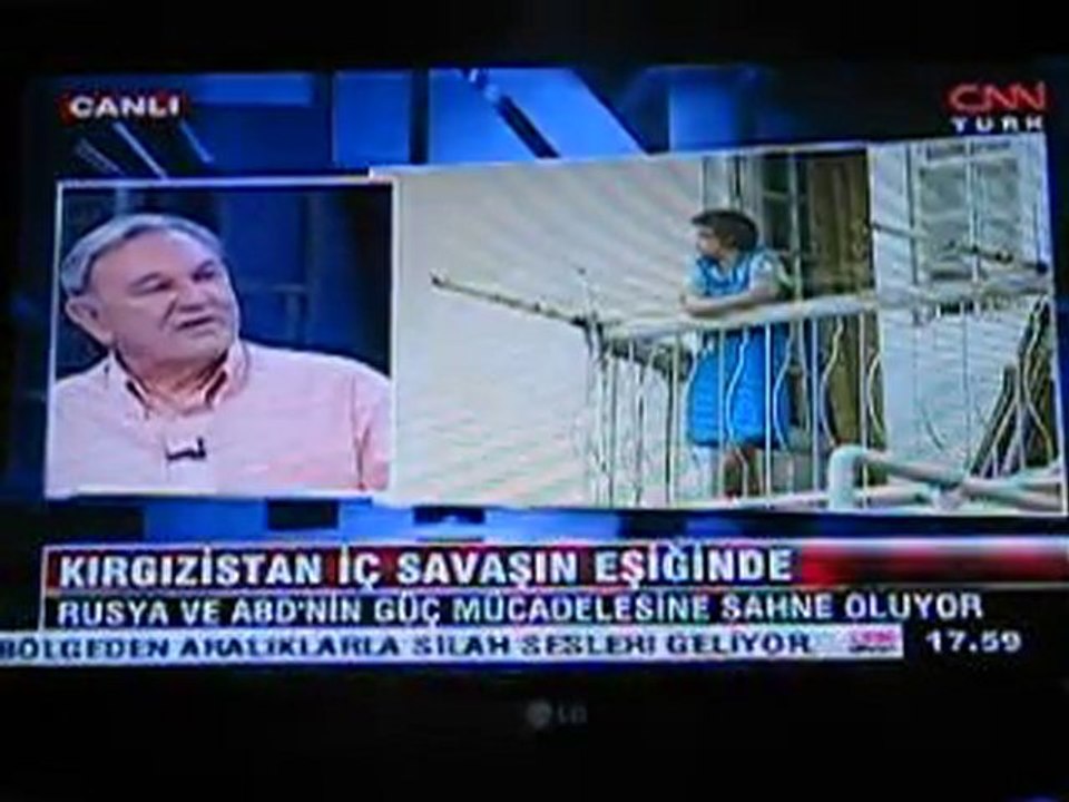2010_06_14_CNNTurk 014