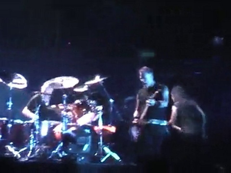 Metallica - Master Of Puppets (Live In Athens 24-06-10)