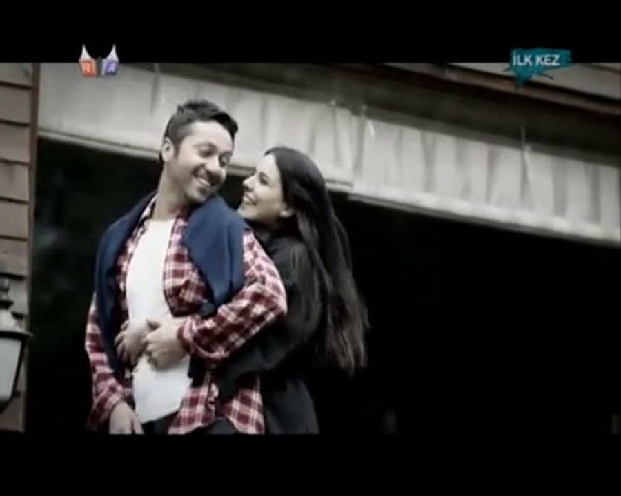 BAHA 2010 - GÜLÜ SUSUZ SENİ AŞKSIZ BIRAKMAM HQ