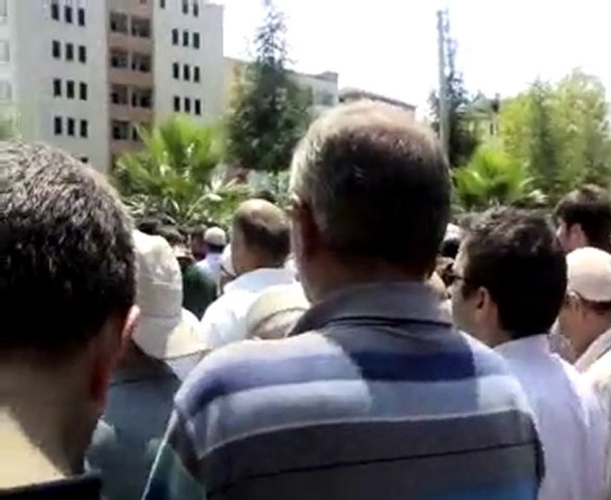 Falkozlu Ahmet Hoca' nın Hanımı Ebediyete Uğurlandı