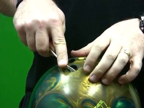 How to Remove Finger Inserts From a Bowling Ball