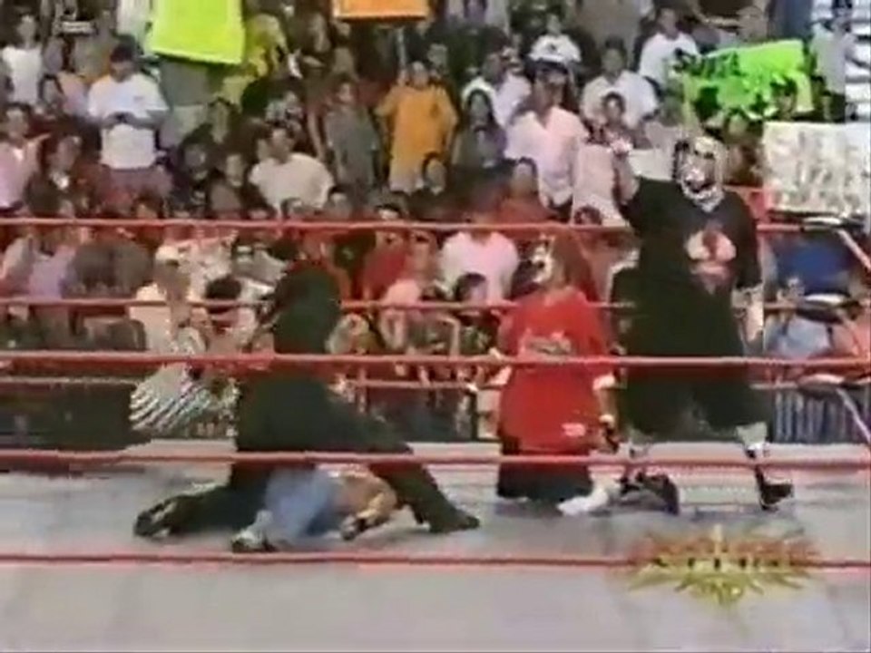 8.28.00 3 Count vs. Dark Carnival