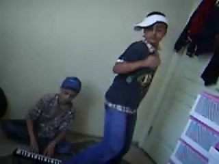 Ahmet & Yüksel -- > Biraz Kopmak Lazımm