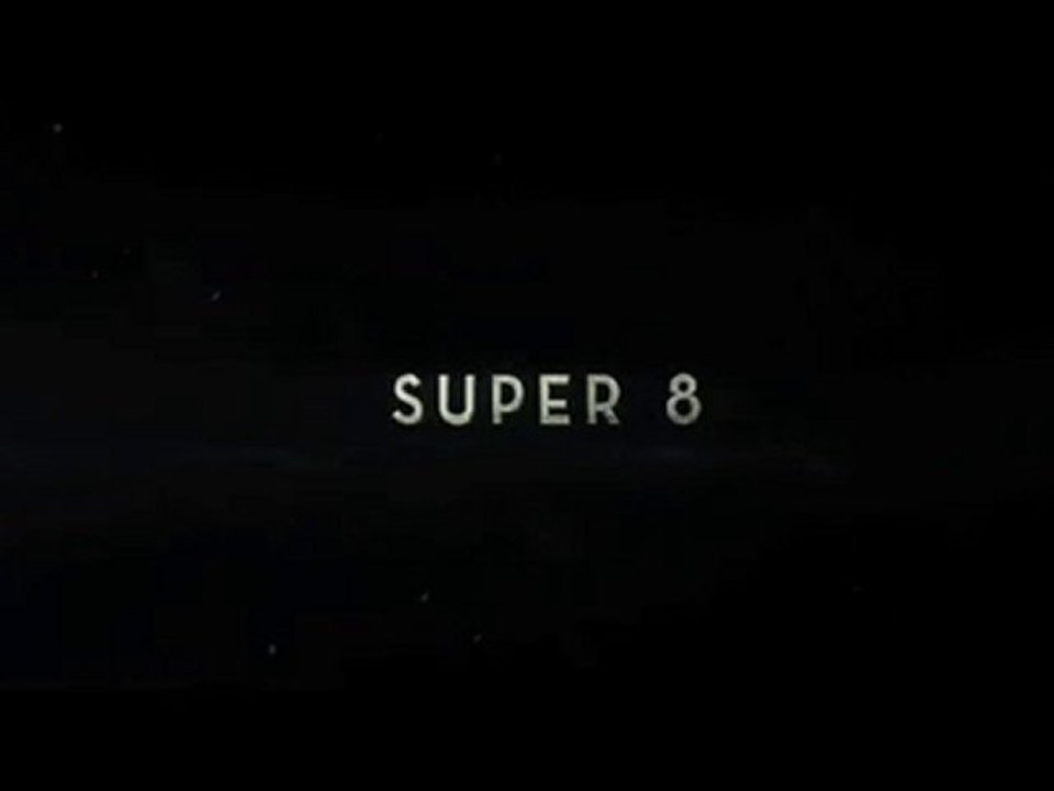 Super 8 - Primer Trailer  Español
